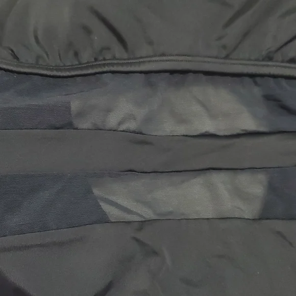 Nike Women`s Mesh Solid Edge One Piece Swimsuit - Picture 6 of 11